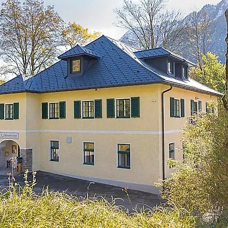 宾馆 Schlosstaverne Lunz
