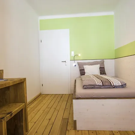 Schlosstaverne イン