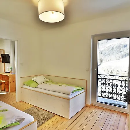 Schlosstaverne Fogadó