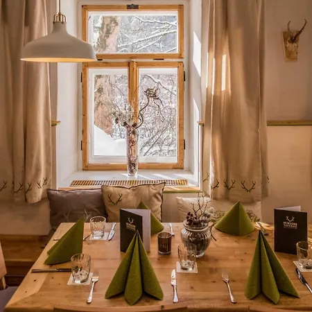 Schlosstaverne Fogadó *