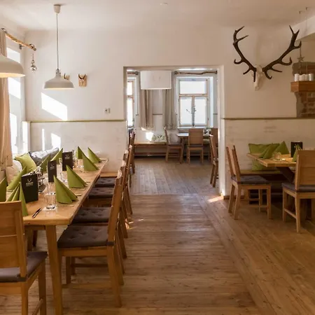 Schlosstaverne Fogadó *