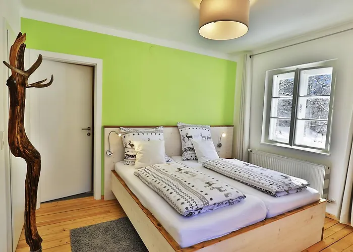 Inn Schlosstaverne Lunz am See